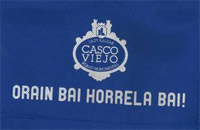 El Casco Viejo regala 20.000 bolsas reutilizables para promocionar el euskera